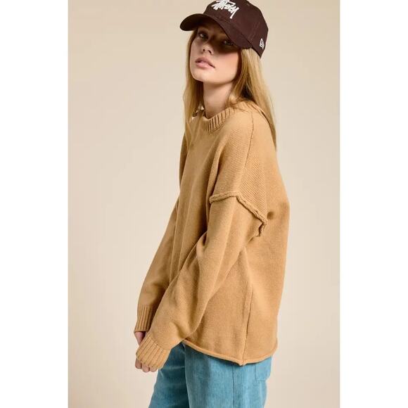 NWT Boutique Medium Outseam Detail Crewneck Knit Sweater - Picture 2 of 3